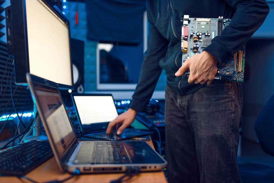 IT Management for Your Portland Business: In-House vs. Managed IT Services